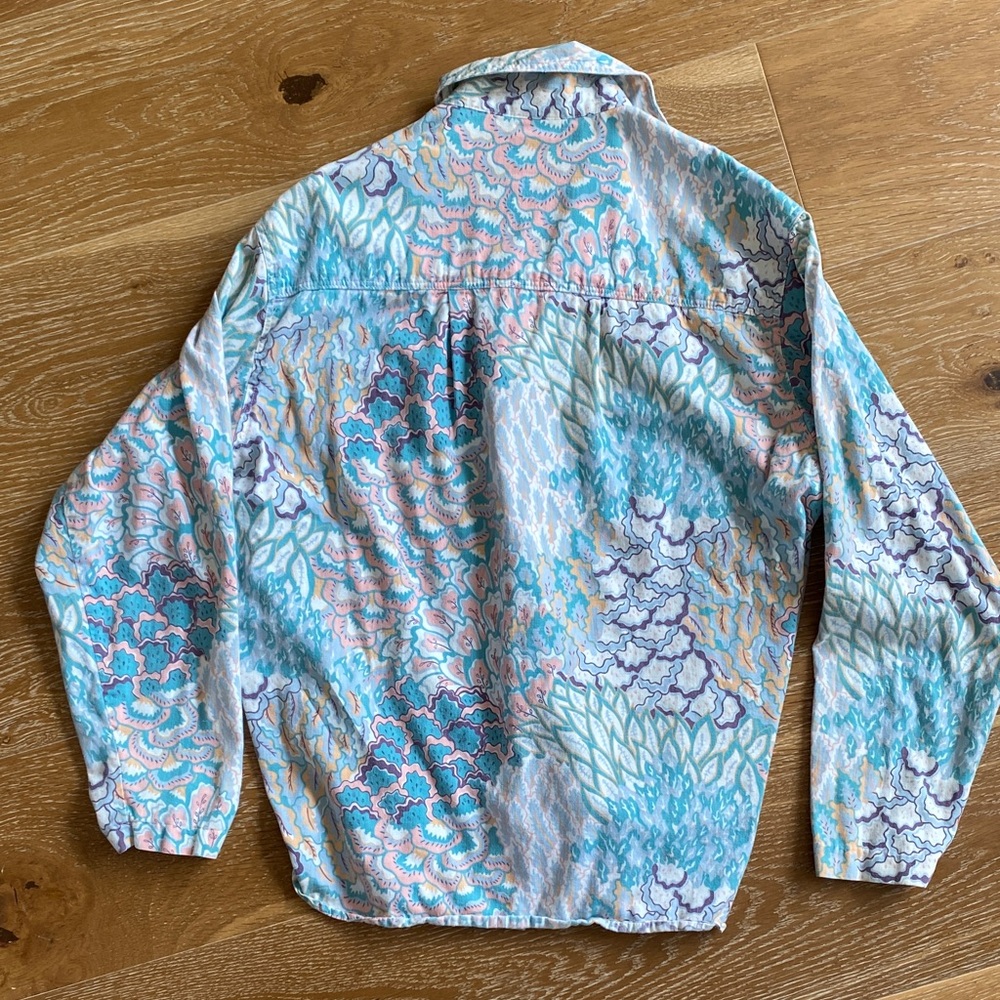 Abstract Patterned Button-Up Shirt - Picture 8 of 8